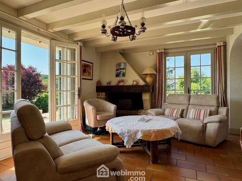 Maison - 161 m² - 6 pièces