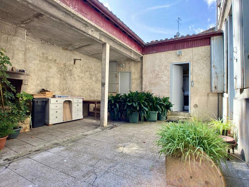 Maison - 200 m² - 6 pièces