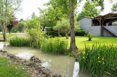 Maison - 750 m² - 16 pièces