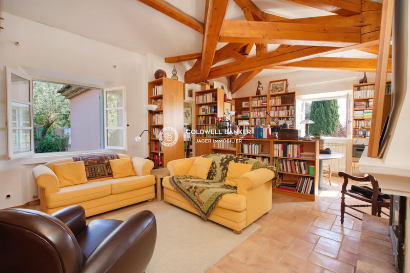 Villa - 400 m² - 12 pièces