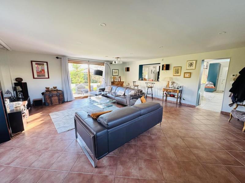 Demeure - 210 m² - 7 pièces