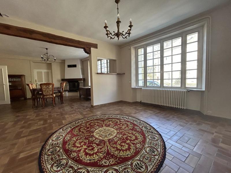 Maison - 159 m² - 7 pièces