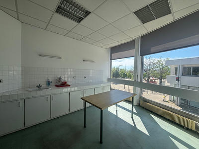 Local d'activité / Entrepôt - 70 m²