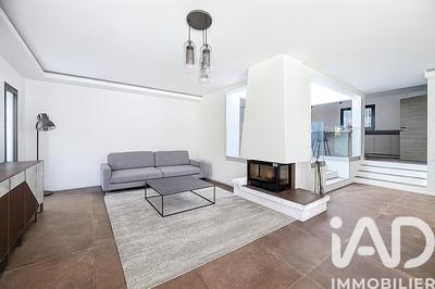 Maison - 181 m² - 5 pièces