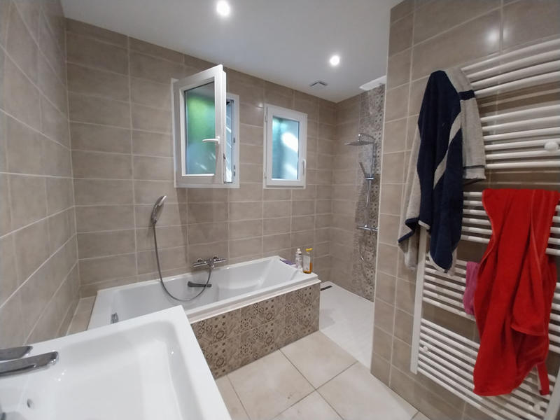 Maison - 121 m² - 5 pièces