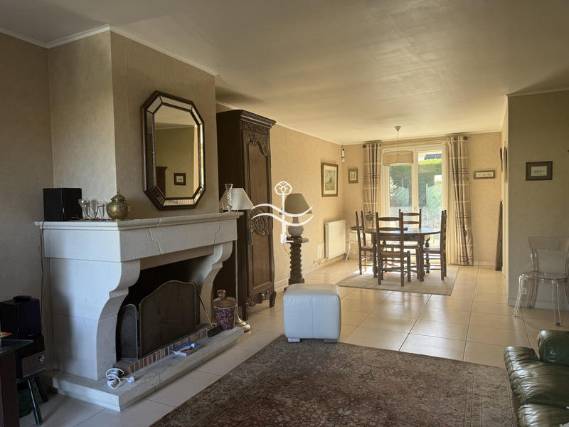 Maison - 110 m² - 6 pièces