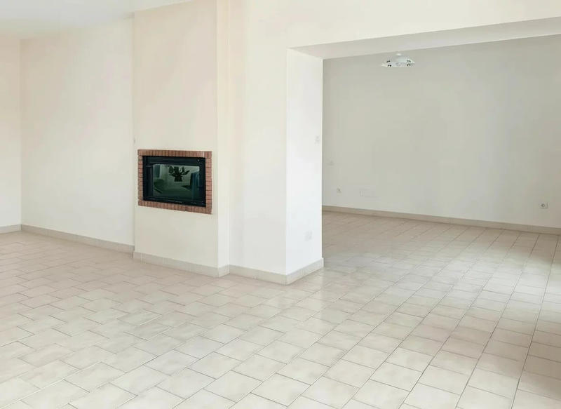 Maison - 64 m² - 4 pièces