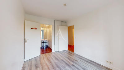 Appartement - 92 m² - 4 pièces