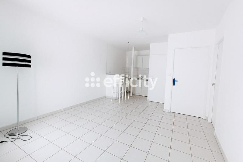 Immeuble - 99 m² - 6 pièces