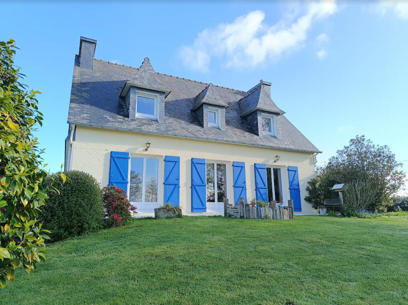 Maison - 130 m² - 8 pièces