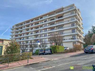 Appartement - 77 m² - 3 pièces