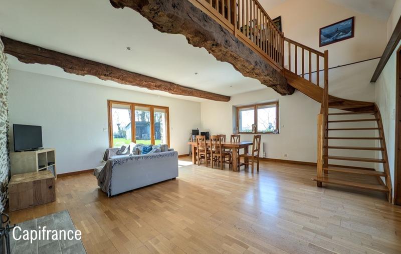 Maison - 140 m² - 6 pièces