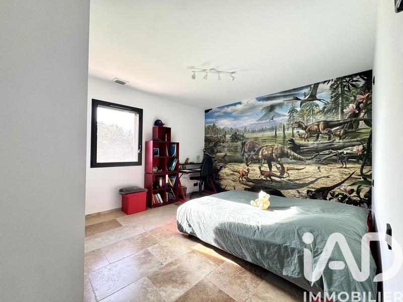 Maison - 205 m² - 6 pièces