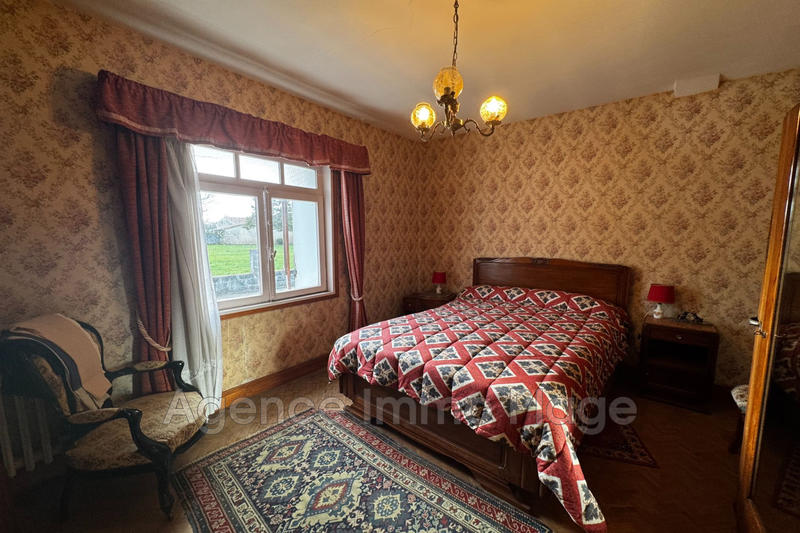 Maison - 138 m² - 8 pièces