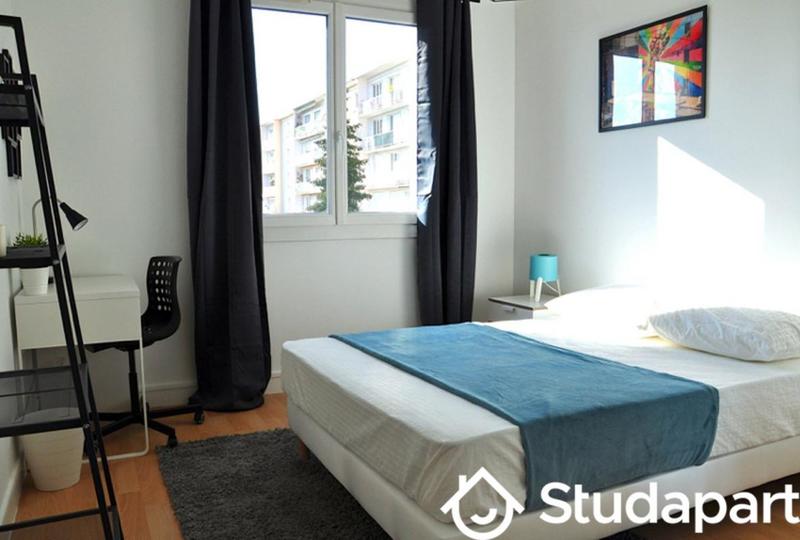 Chambre - 13 m² - 1 pièce