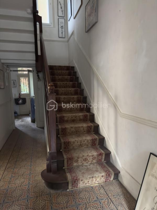 Maison de maîtres - 176 m² - 8 pièces