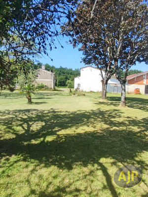 Maison - 206 m² - 6 pièces