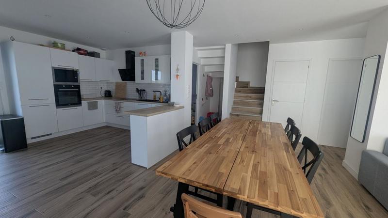 Maison - 127 m² - 6 pièces
