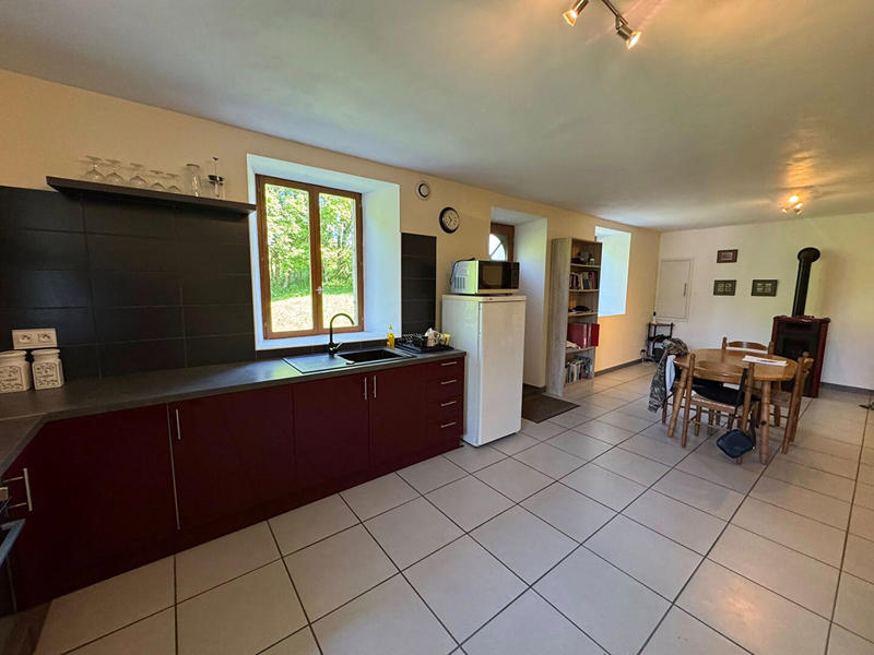 Maison - 90 m² - 5 pièces