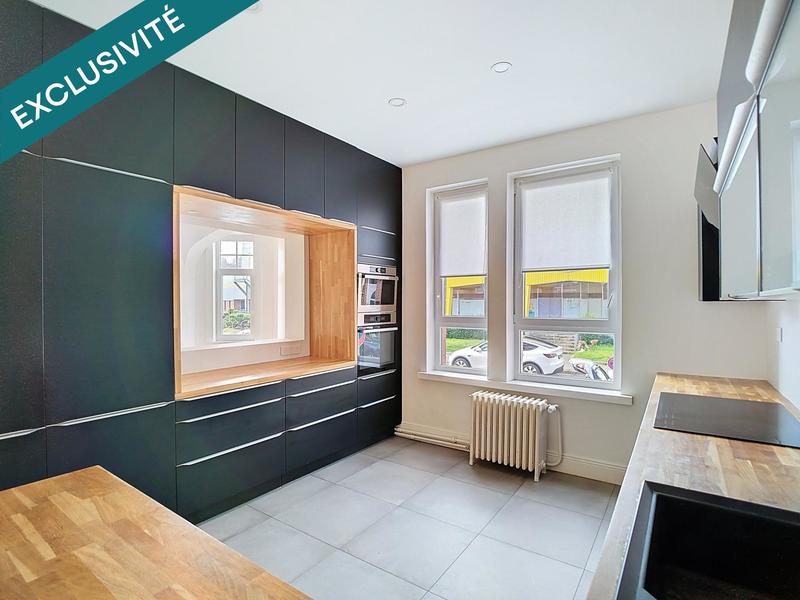 Maison - 297 m² - 14 pièces