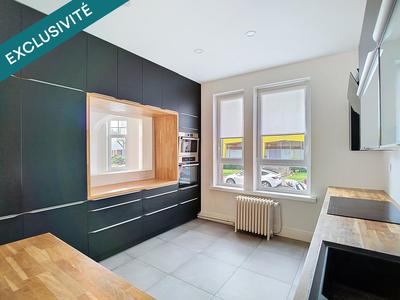 Maison - 297 m² - 14 pièces