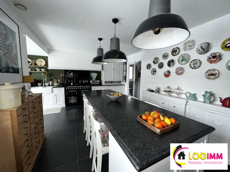 Maison - 135 m² - 7 pièces