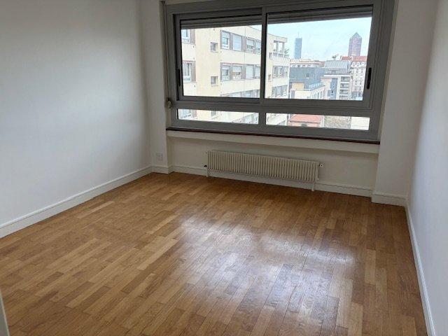 Appartement - 85 m² - 3 pièces