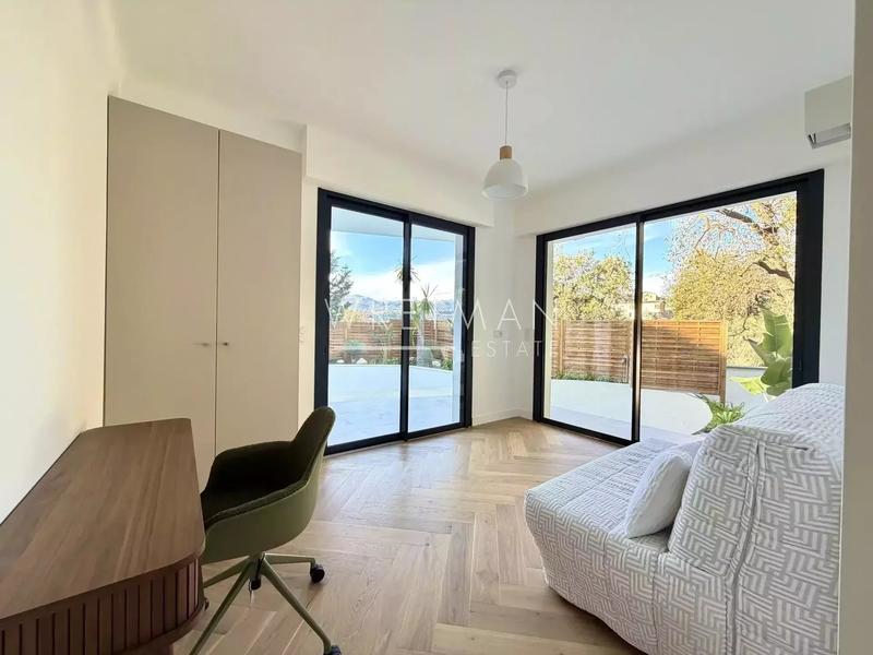 Villa - 212 m² - 7 pièces