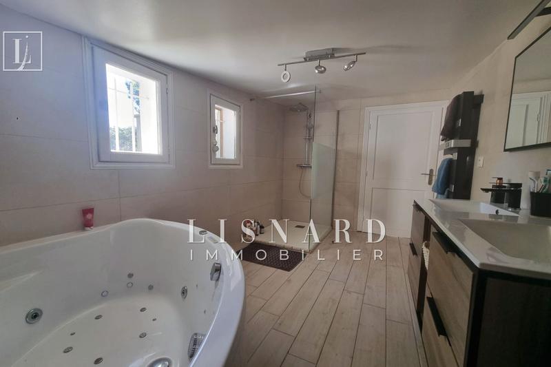 Maison - 125 m² - 4 pièces