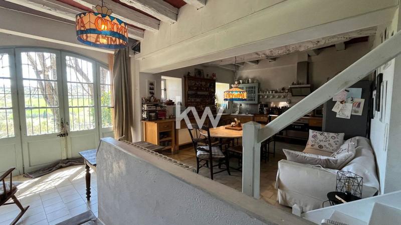 Maison de village - 200 m² - 8 pièces