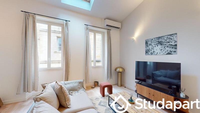 Chambre - 11 m² - 1 pièce