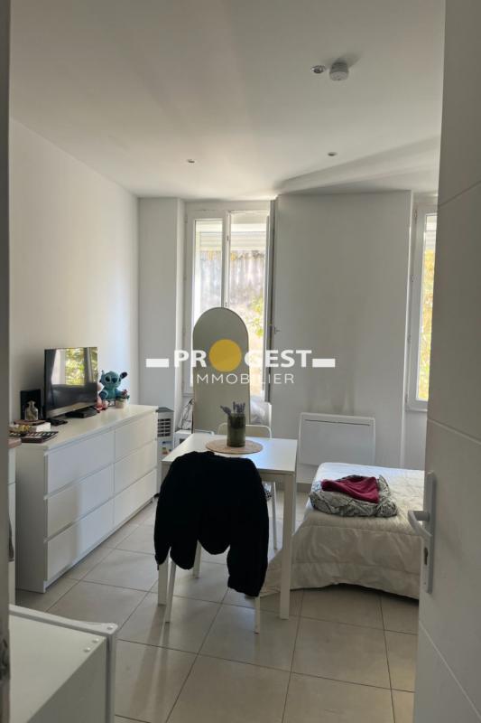 Studio - 25 m² - 1 pièce