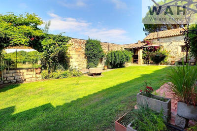 Mas - 225 m² - 7 pièces