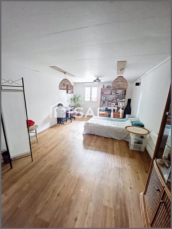 Maison - 150 m² - 6 pièces