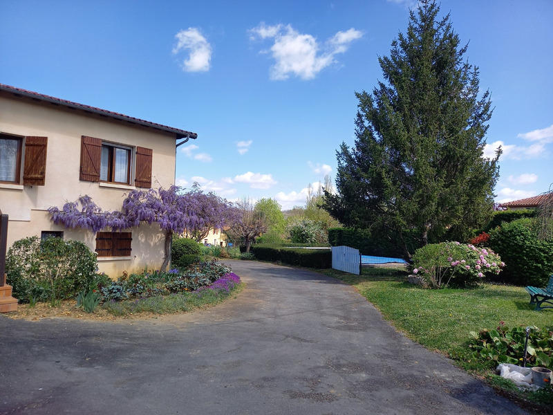 Maison - 188 m² - 8 pièces