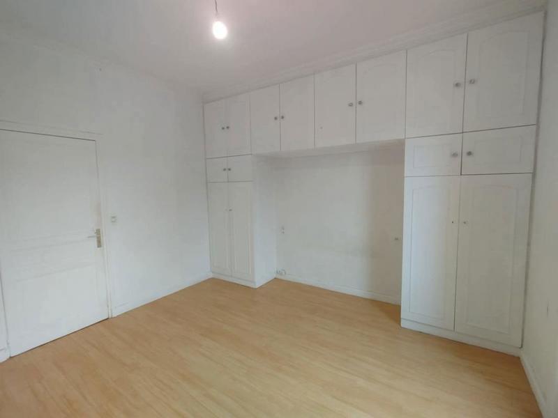 Maison - 246 m² - 7 pièces