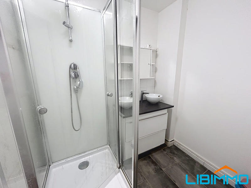 Appartement - 93 m² - 5 pièces