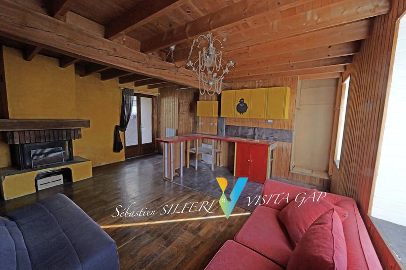 Maison - 107 m² - 6 pièces