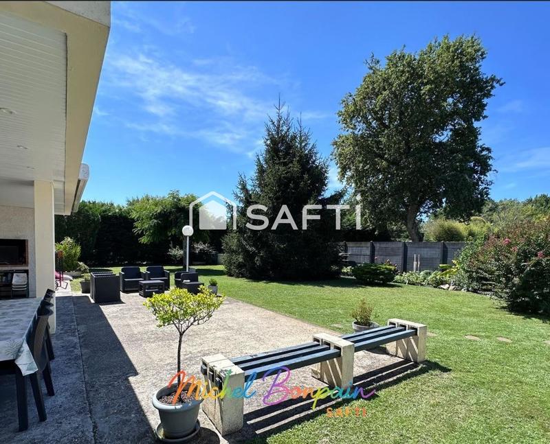 Maison - 194 m² - 7 pièces