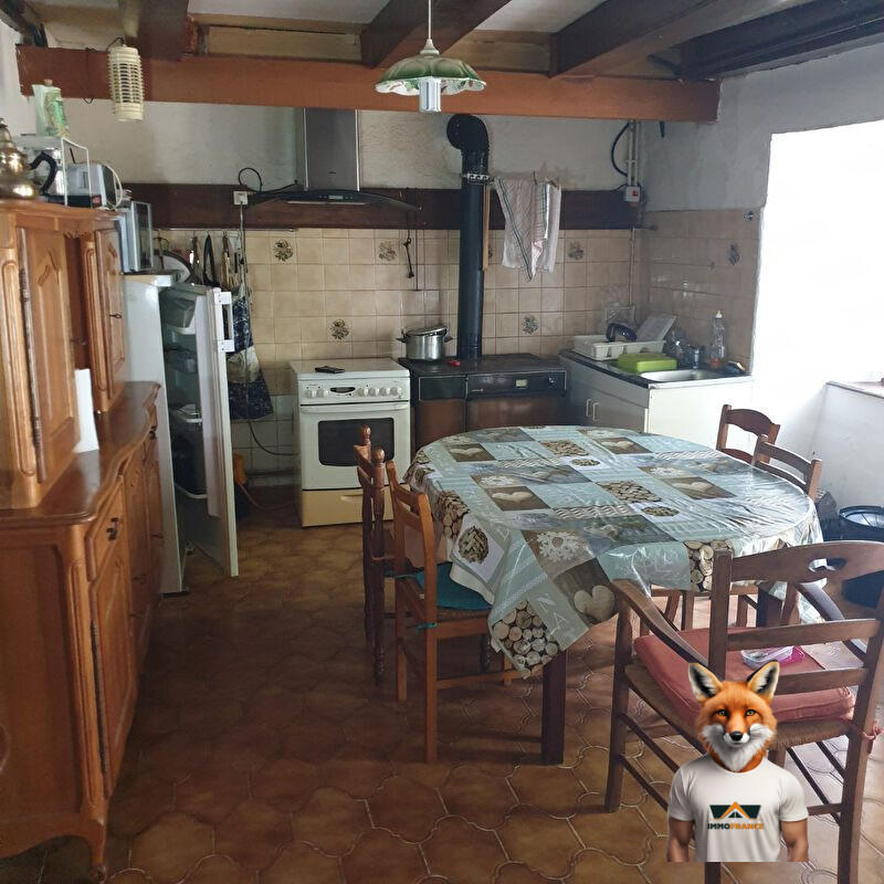 Maison - 95 m² - 6 pièces