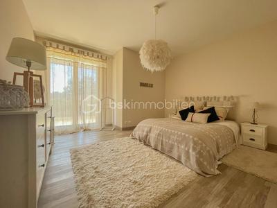 Appartement - 113 m² - 4 pièces