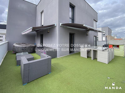 Chambre - 12 m² - 4 pièces