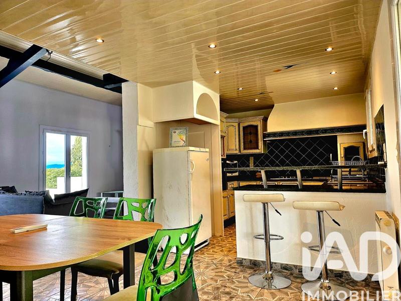 Maison - 157 m² - 7 pièces