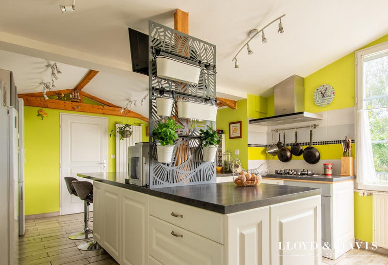 Maison ancienne - 300 m² - 10 pièces