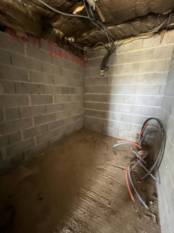 Maison ancienne - 530 m² - 3 pièces