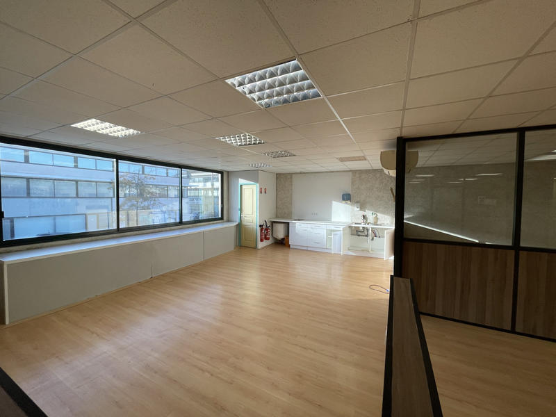 Bureau - 800 m²