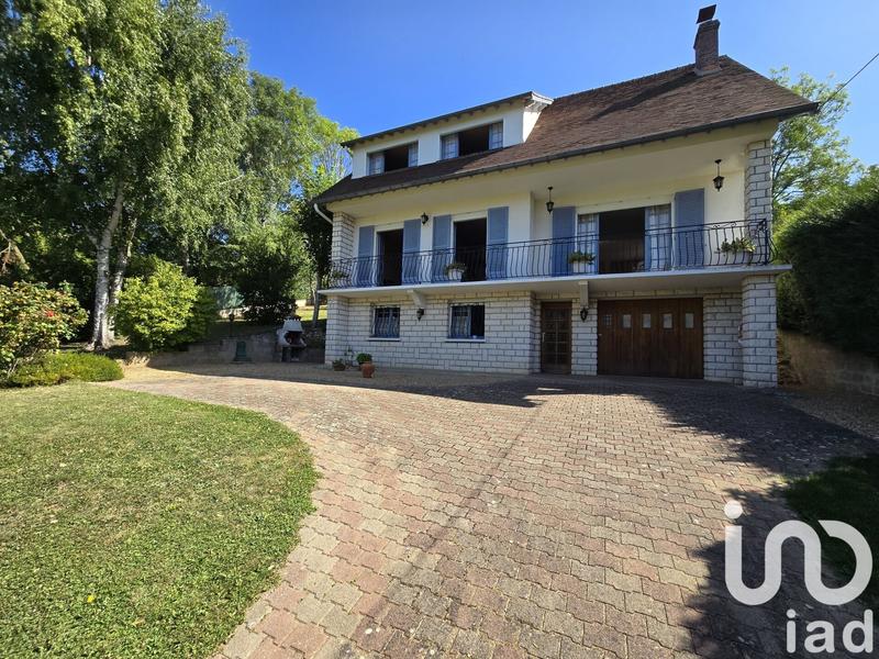 Maison - 181 m² - 8 pièces