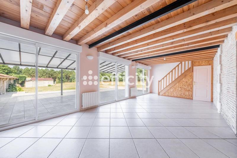 Maison - 120 m² - 5 pièces