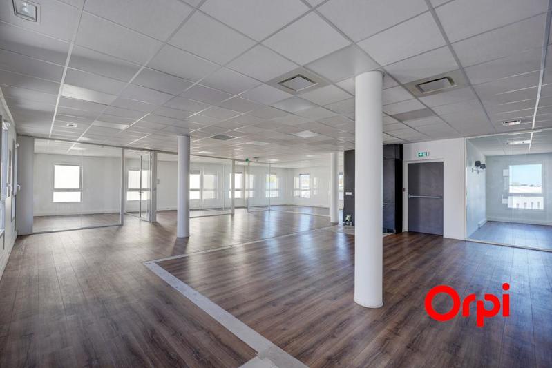 Bureau - 248 m²