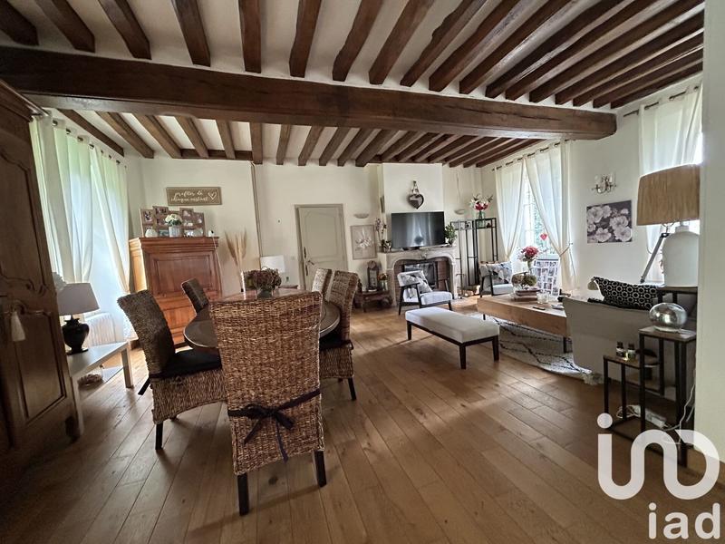 Maison - 220 m² - 7 pièces